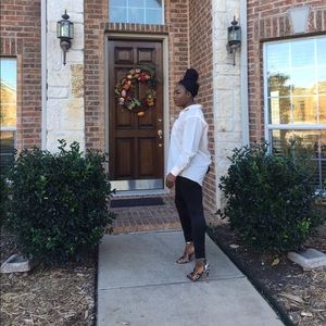 Meet your Posher, Yomade